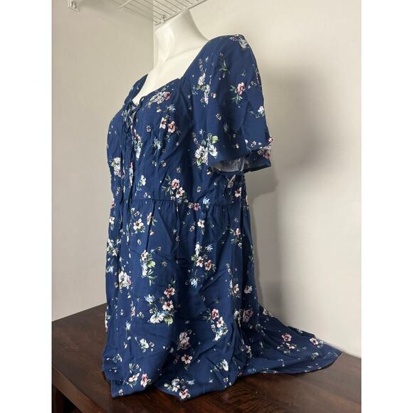 Torrid Navy Blue with Floral Babydoll Challis Lace-Up Hi Low Top 1X NWT - Picture 5 of 12